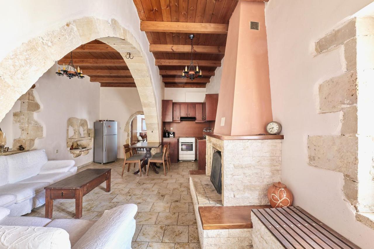 Mouri Villa Mourion  Exterior foto
