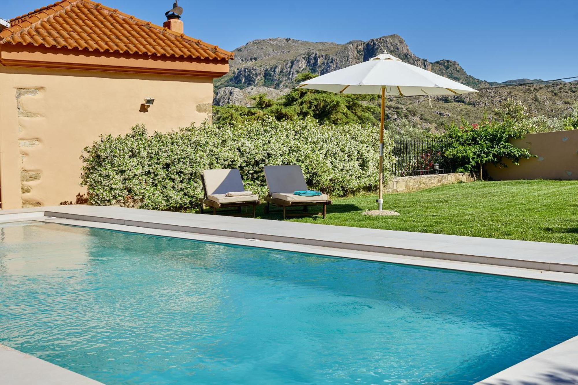 Mouri Villa Mourion  Exterior foto