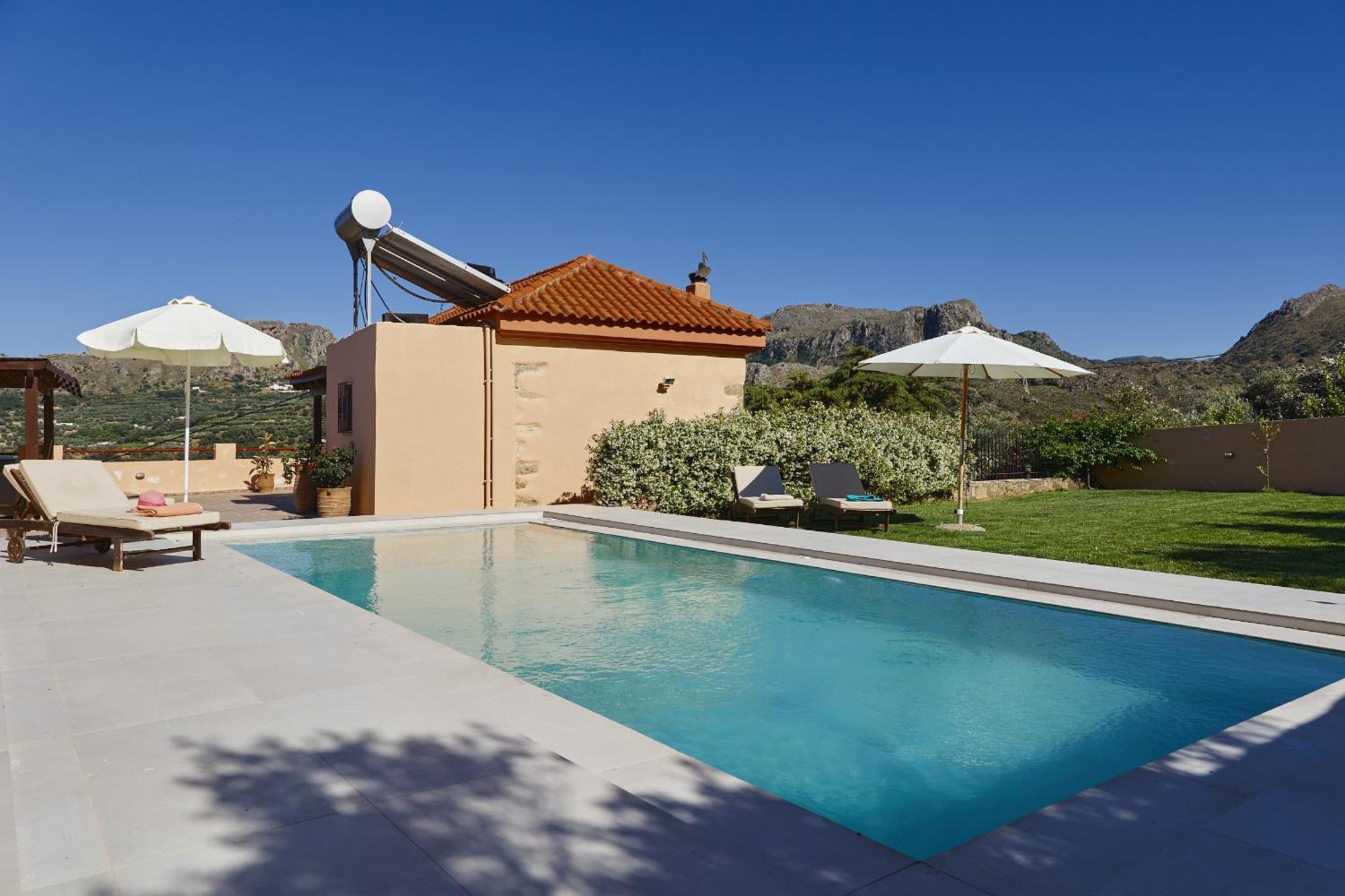 Mouri Villa Mourion  Exterior foto